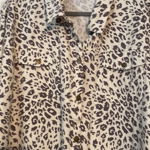 Blouse - Picture 2 of 6